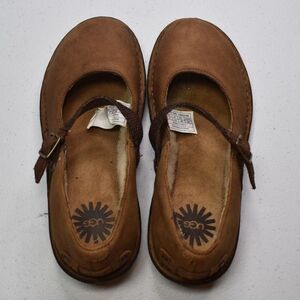 Ugg Kandace Mary Jane Flats Brown Tan Cute Casual Work School Womens Size 5